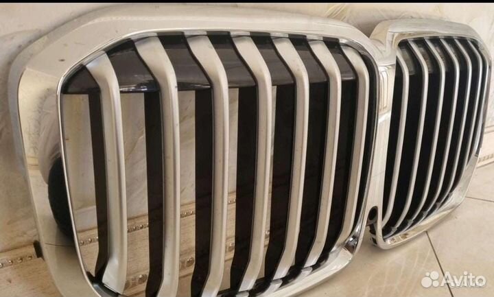 Решетка радиатора BMW X7