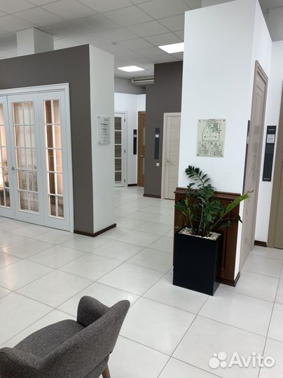 Магазин двери, Волховец