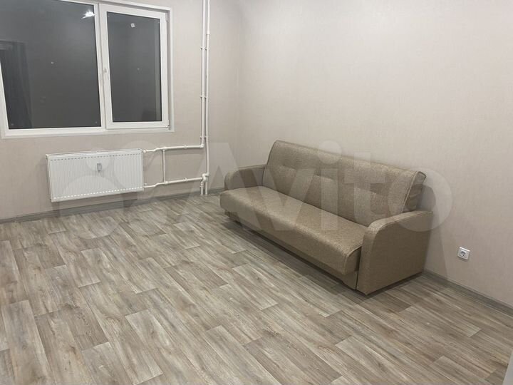 2-к. квартира, 60 м², 10/17 эт.