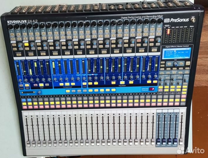 Микшерный пульт Presonus StudioLive 24.4.2