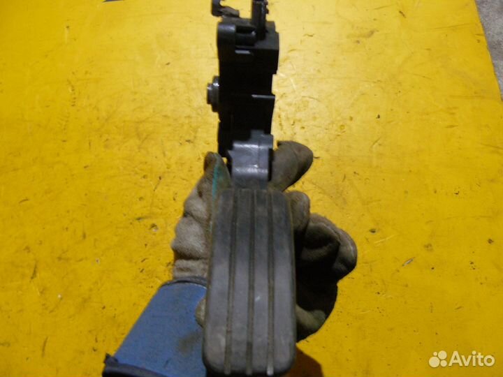 Педаль газа для Renault Fluence 2012г