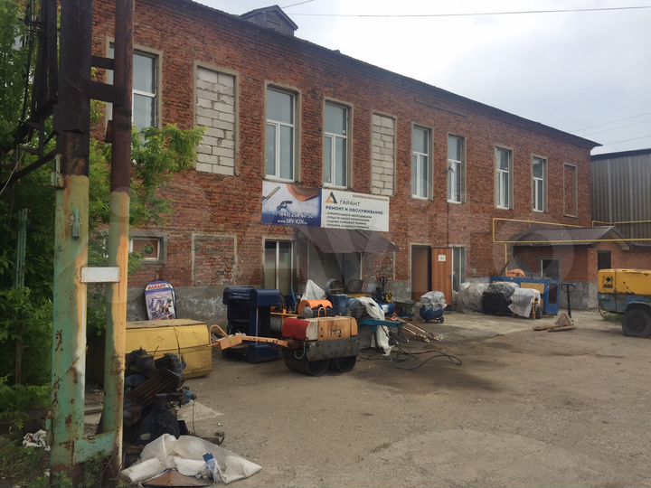 Свободного назначения, 2700 м²