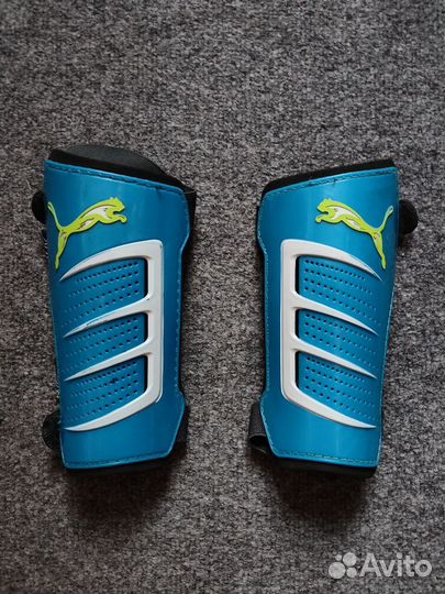 Щитки футбольные взрослые Puma