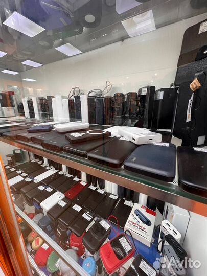 Повербанк с беспроводной зарядкой 10000 mAh