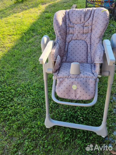 Детский стульчик для кормления