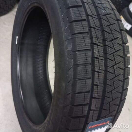 Formula Ice FR 215/55 R18 H