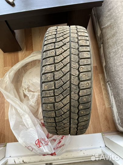 Viatti Brina Nordico V-522 215/50 R17