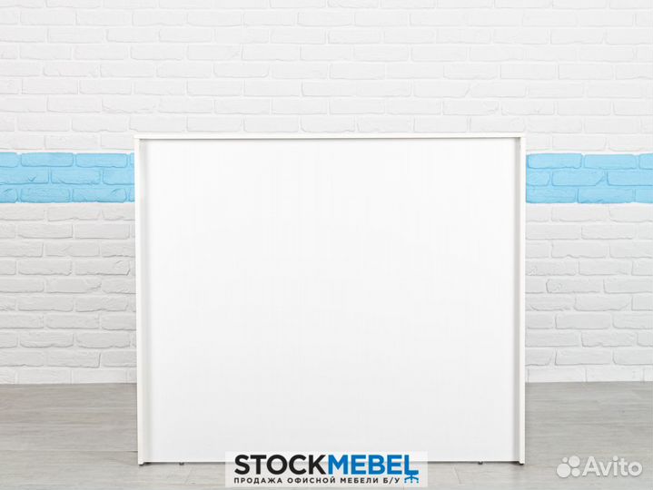 Стойка ресепшн