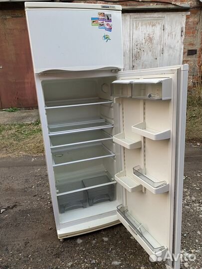 Холодильник