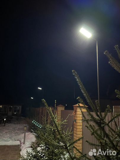 Фонарь уличный на солнечных батареях