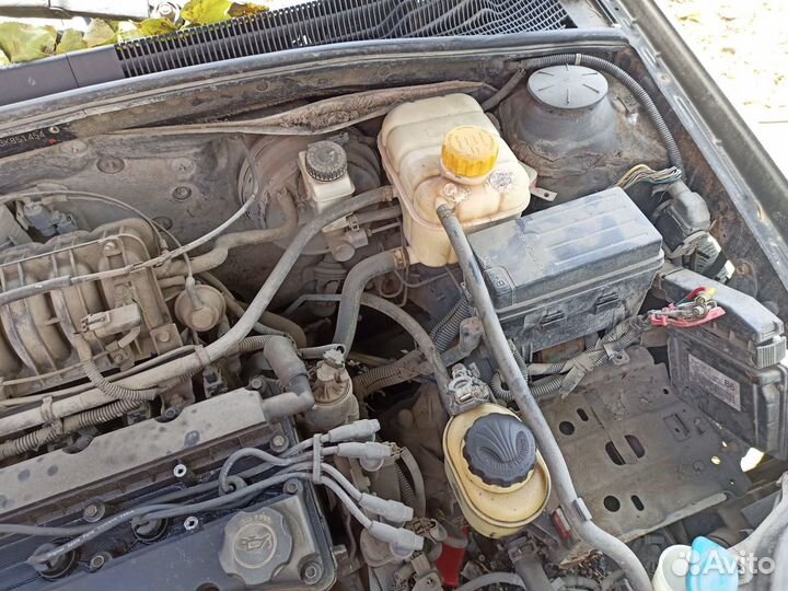 Бачок, блок предохранителей эбу, тормозной Лачети