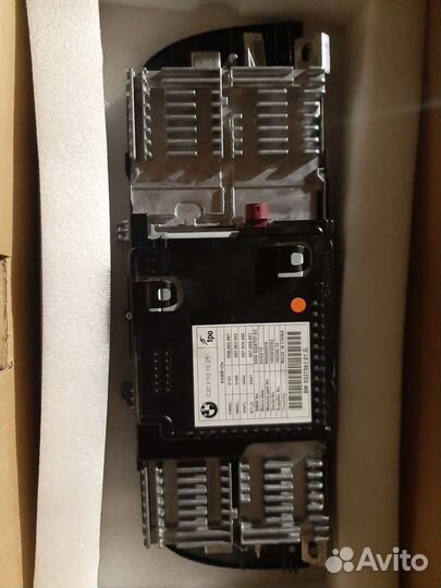 Монитор на бмв f10