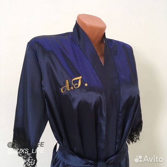 Женский атласный халат с именной вышивкой на заказ