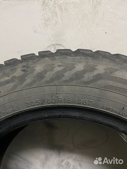 Yokohama IceGuard Stud IG65 205/60 R16 96T