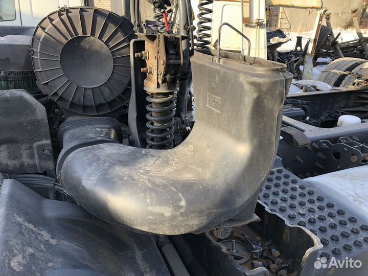 Патрубок воздушного фильтра