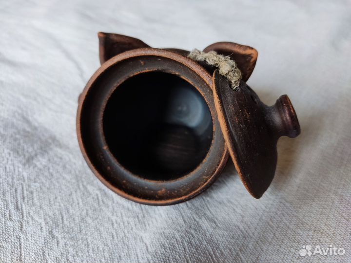 Глиняная свинка-шкатулка