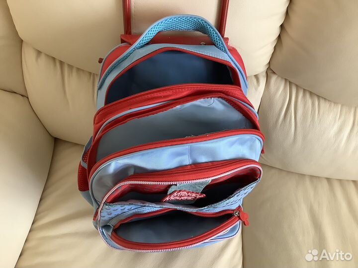 Ранец на колесах