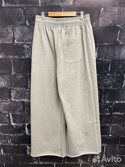 Штаны спортивные Vetements