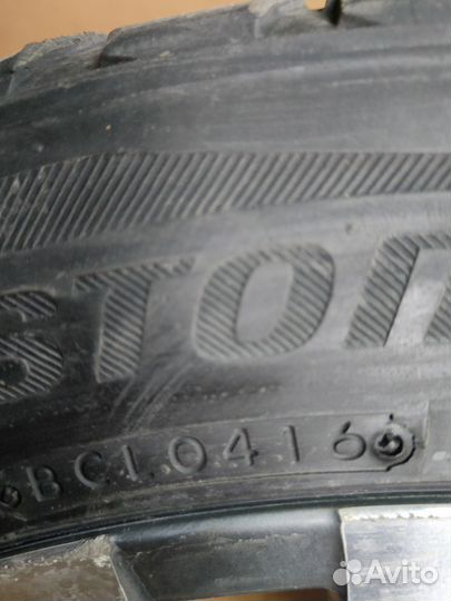 Bridgestone Blizzak DM-V2 275/45 R20 110T