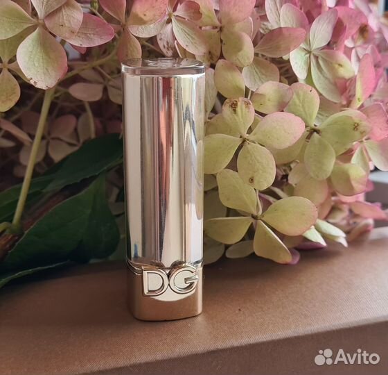 Продам помаду Dolce Gabbana