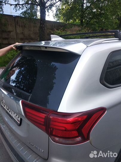 Спойлер Mitsubishi Outlander 2012-2021 под окраску