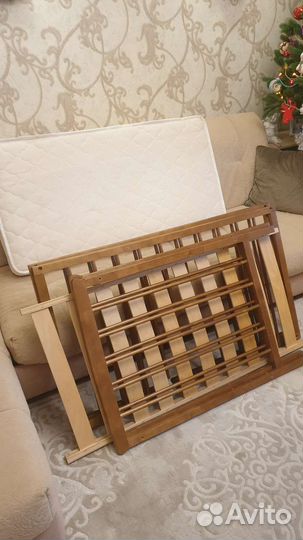 Детская кроватка с ортопедическим матрасом