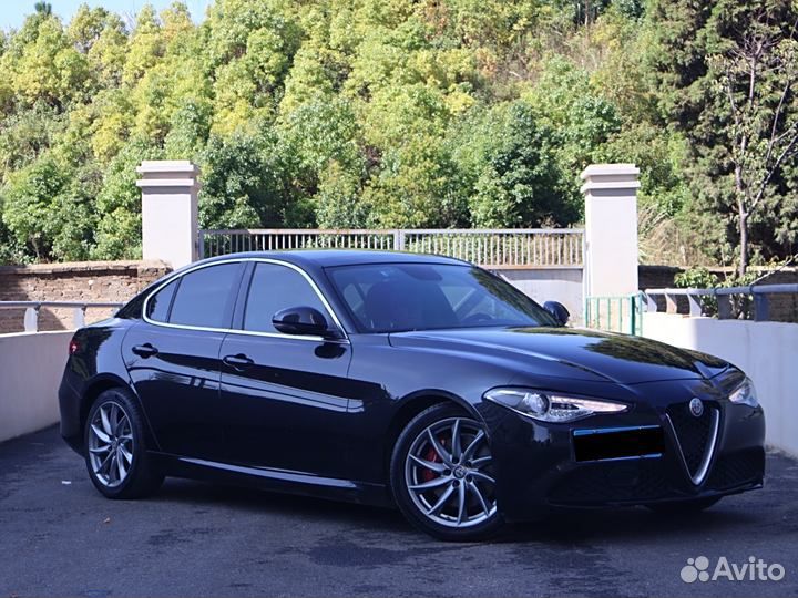 Alfa Romeo Giulia 2.0 AT, 2021, 38 000 км