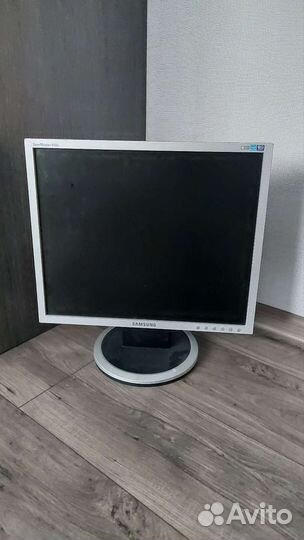 Монитор samsung syncmaster 940n