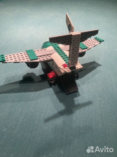 Самолет lego 60101