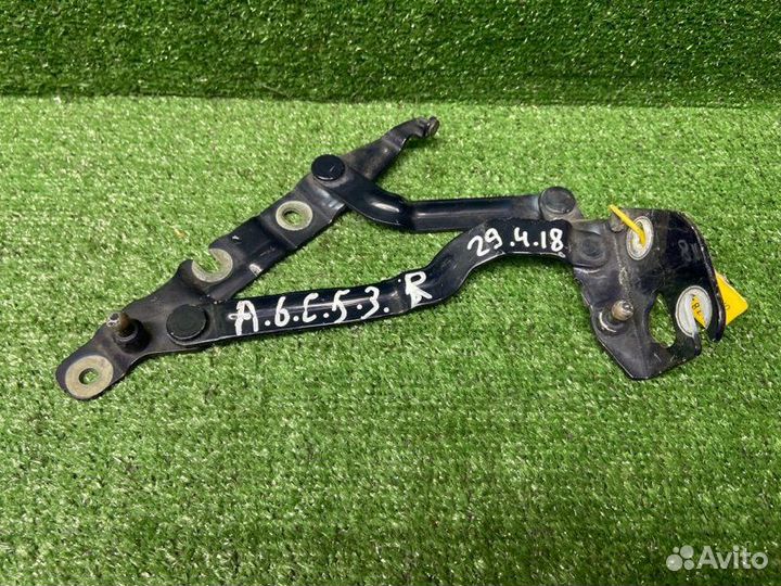 Петля багажника правая Audi A6 C5