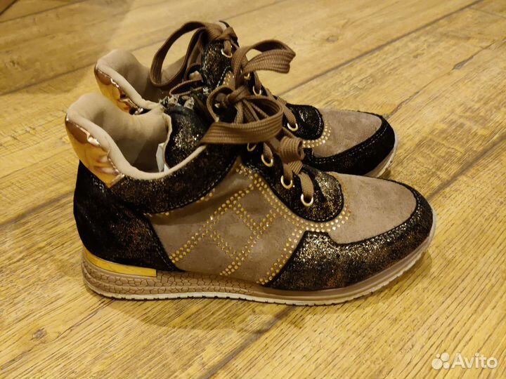 Ботинки на девочку 33 размер