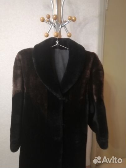 Шуба женская мутоновая размер 50