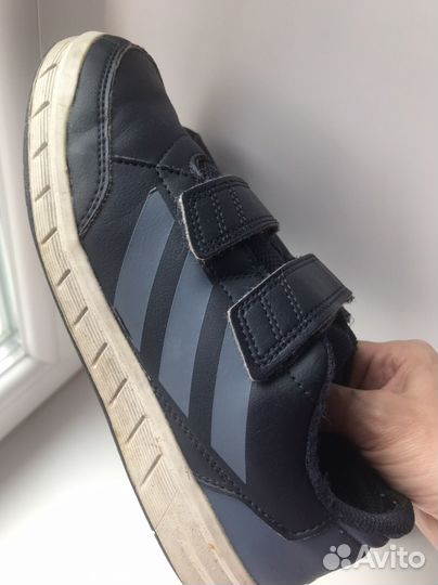 Кроссовки adidas