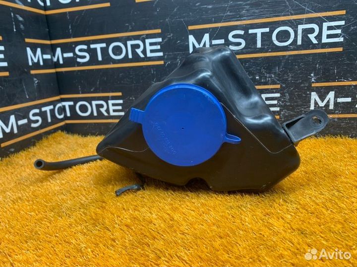 Бачок омывателя Mercedes-Benz S-Class W221 273.961