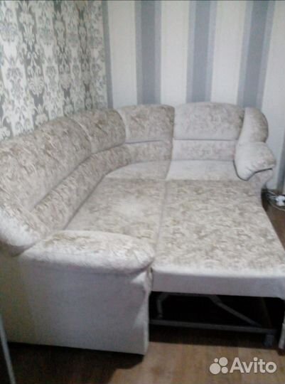 Диван угловой
