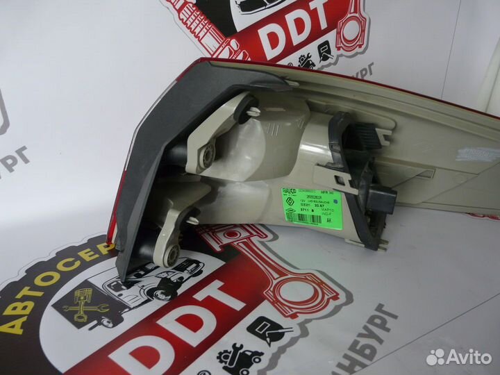 Фонарь задний левый Renault Fluence