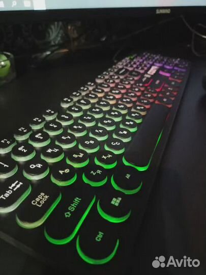 Игровая клавиатура с подсветкой