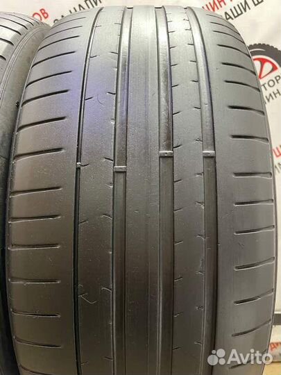 Pirelli P Zero 245/40 R19 94W