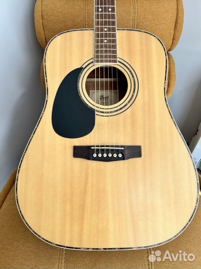 Акустическая гитара Cort 880