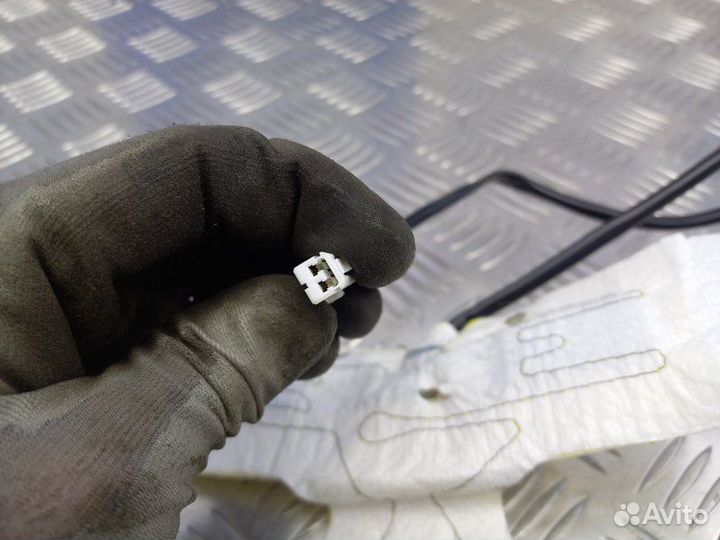 Нагревательный элемент передний правый Nissan