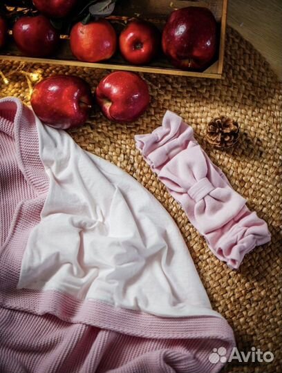 Плед вязаный с бантом (на выписку)