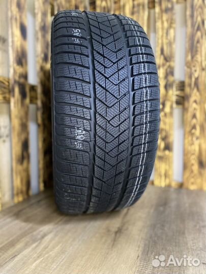 Pirelli Winter Sottozero 3 255/40 R18 и 225/45 R18 99V