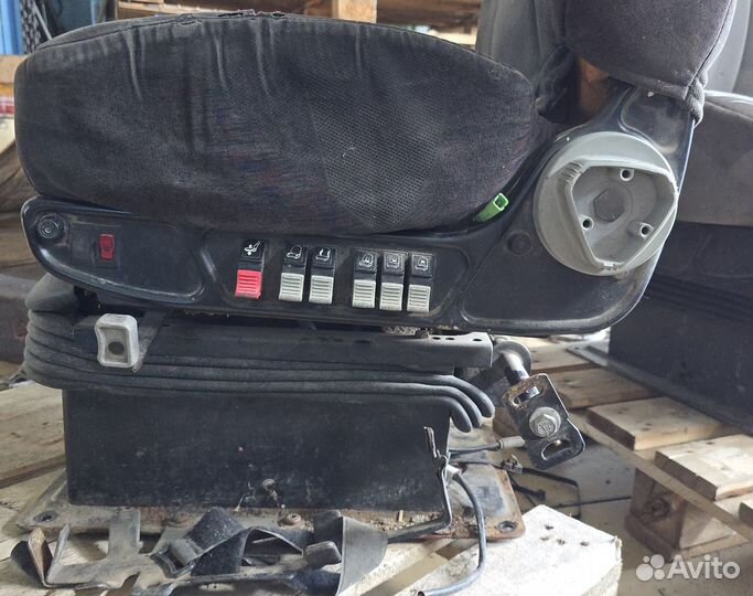 Сиденье водительское USA б/у 20247