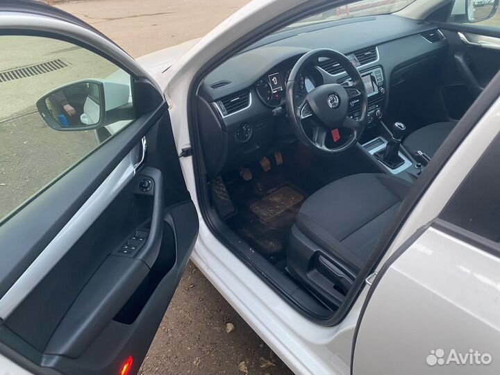 Skoda Octavia 1.2 МТ, 2014, 259 000 км