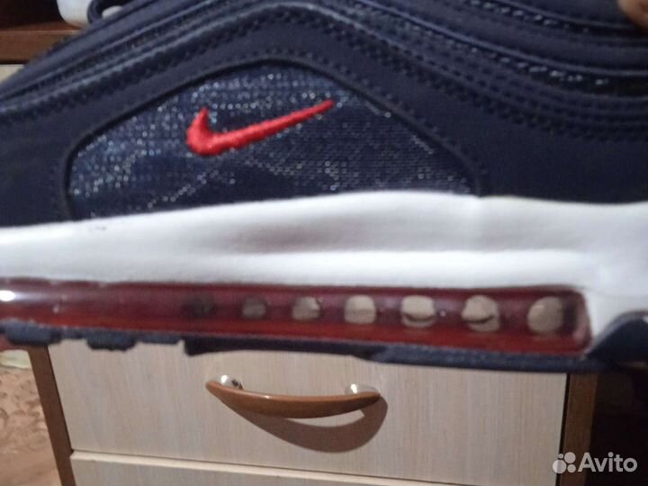 Кроссовки женские новые