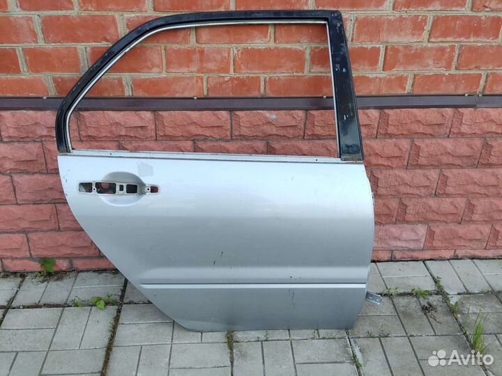 Для mitsubishi lancer 9 задняя правая дверь
