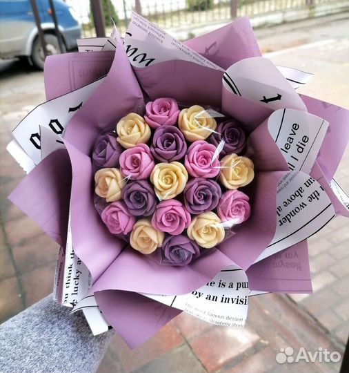 Букет из шоколадных роз к 1 сентября