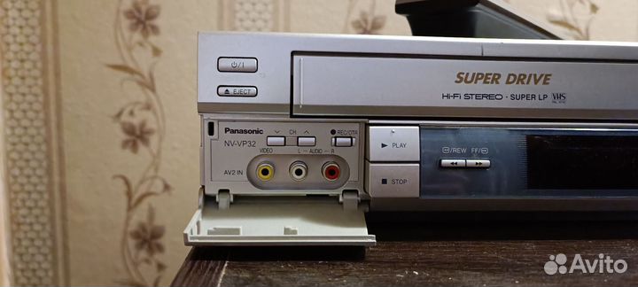 Panasonic NV-VP32 (DVD-VHS комбо)