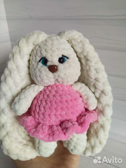 Вязанный зайка на заказ