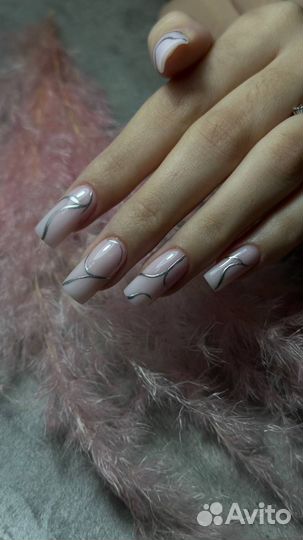 Маникюр 
